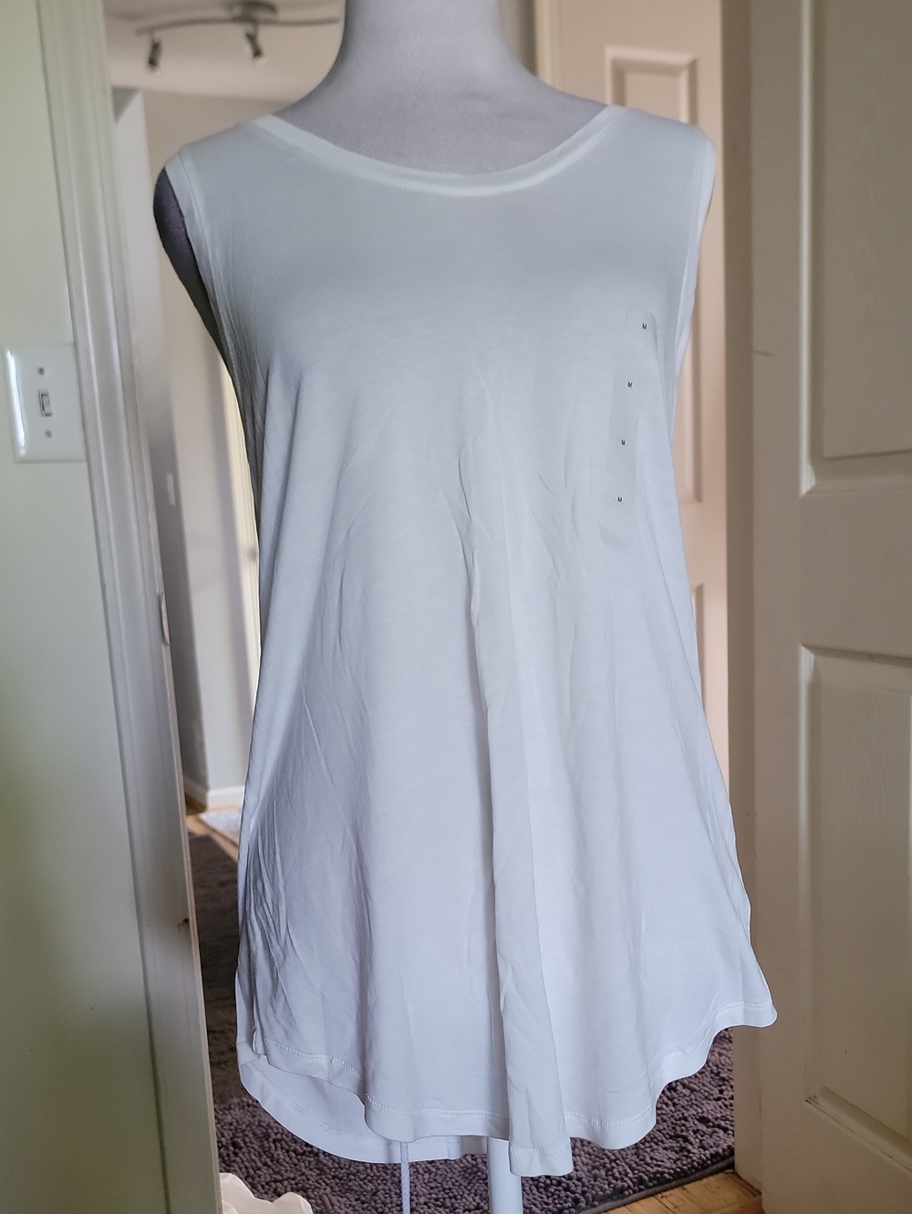 Gap White Sleeveless Flowing Tank Top
